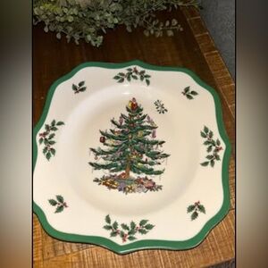 Spode brand Christmas Tree scalloped plate. Great for Cookies for Santa. 9”